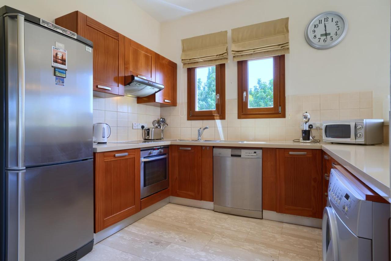 3 Bedroom Villa Madelini With Private Pool, Aphrodite Hills Resort Kouklia Esterno foto