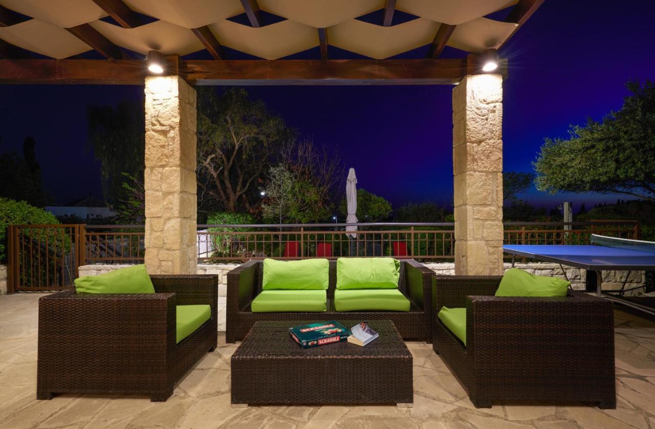 3 Bedroom Villa Madelini With Private Pool, Aphrodite Hills Resort Kouklia Esterno foto