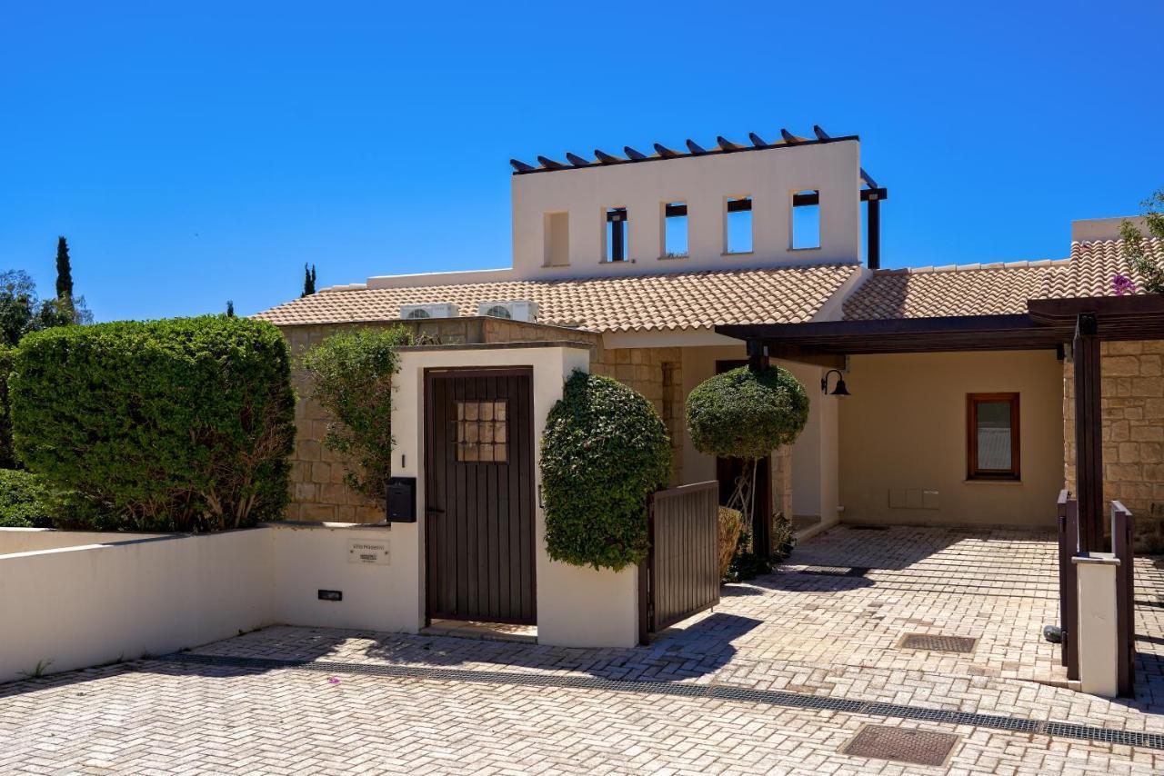 3 Bedroom Villa Madelini With Private Pool, Aphrodite Hills Resort Kouklia Esterno foto