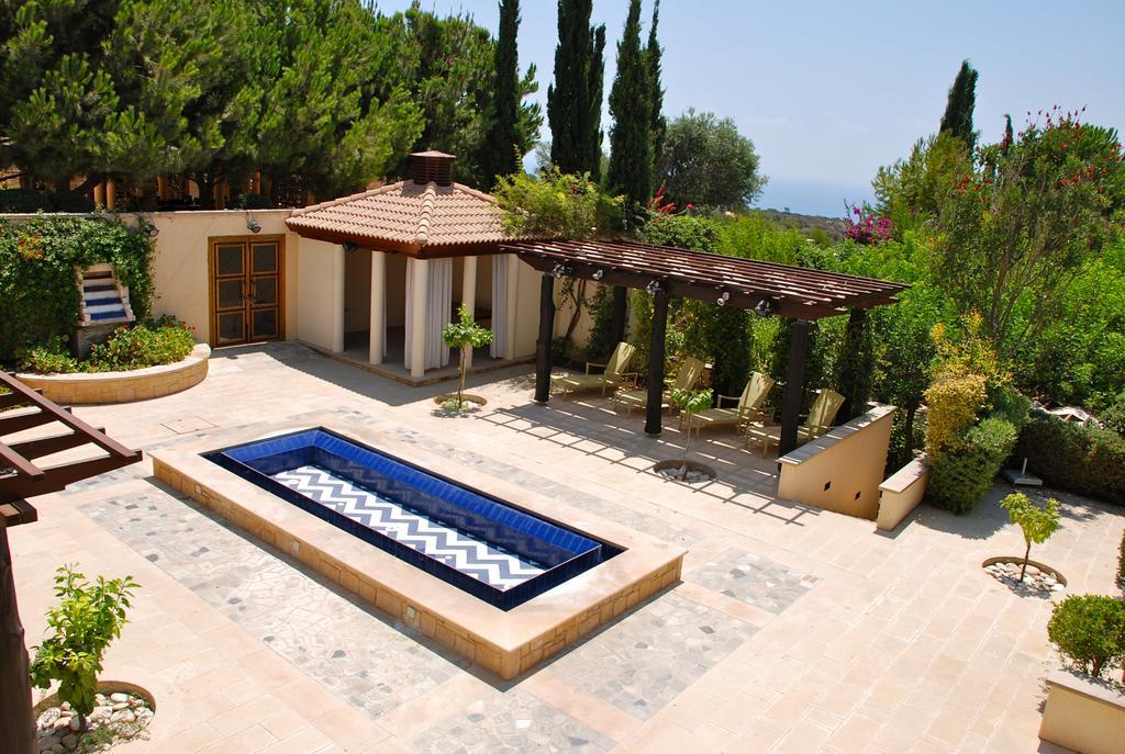 3 Bedroom Villa Madelini With Private Pool, Aphrodite Hills Resort Kouklia Esterno foto